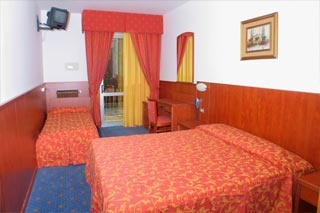  Our motorcyclist-friendly Hotel Garden  