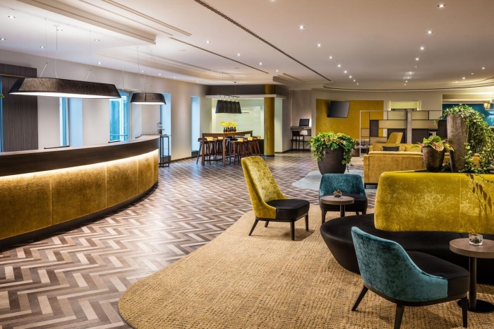  Flughafen SHERATON DÃSSELDORF AIRPORT HOTEL 