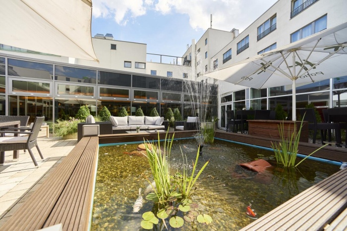  Flughafen Holiday Inn Berlin International Airport 