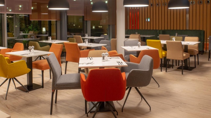  Flughafen Holiday Inn Berlin International Airport 