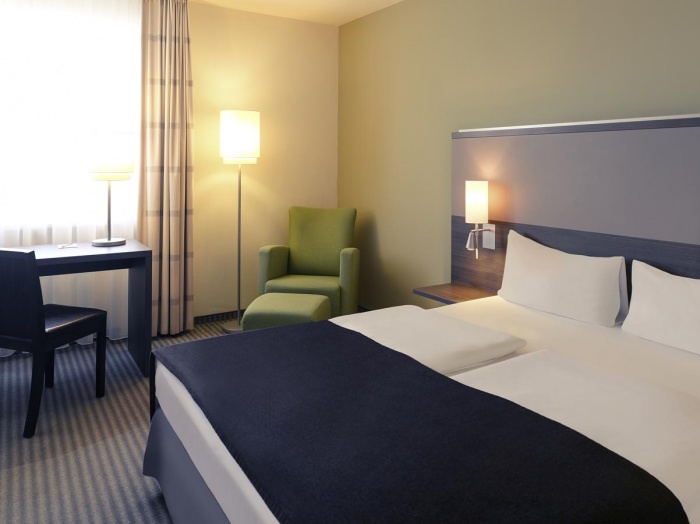 Mercure Airport Hotel Berlin Tegel Park Sleep Fly www.sleep-and-fly.de