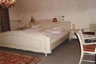  Our motorcyclist-friendly Recknagels Hotel Traube  