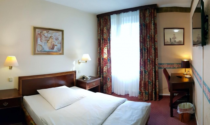  Wald Hotel in Troisdorf 