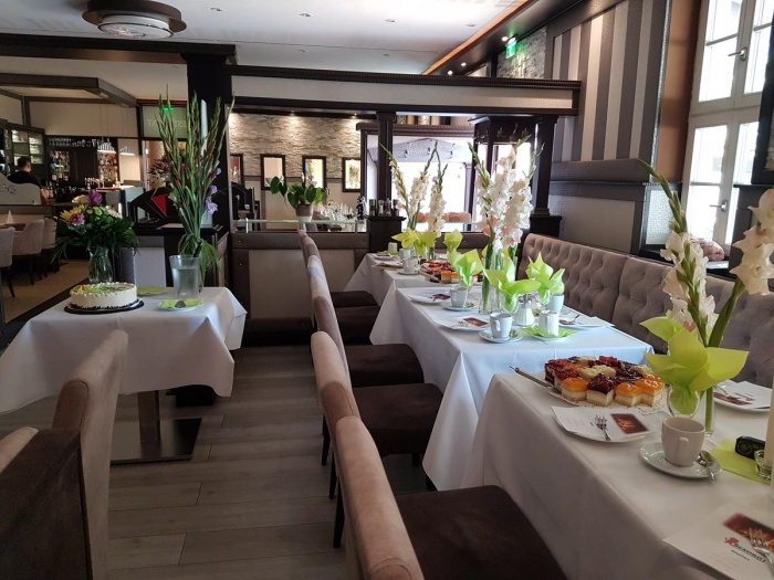  Our motorcyclist-friendly Hotel Zum Weissen Ross  