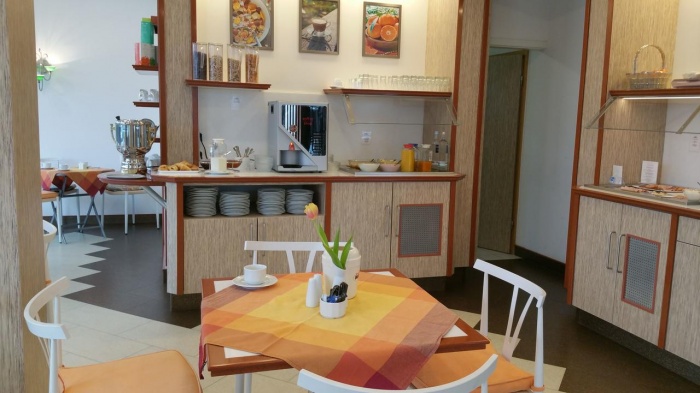  Flughafen Hotel Alpha 