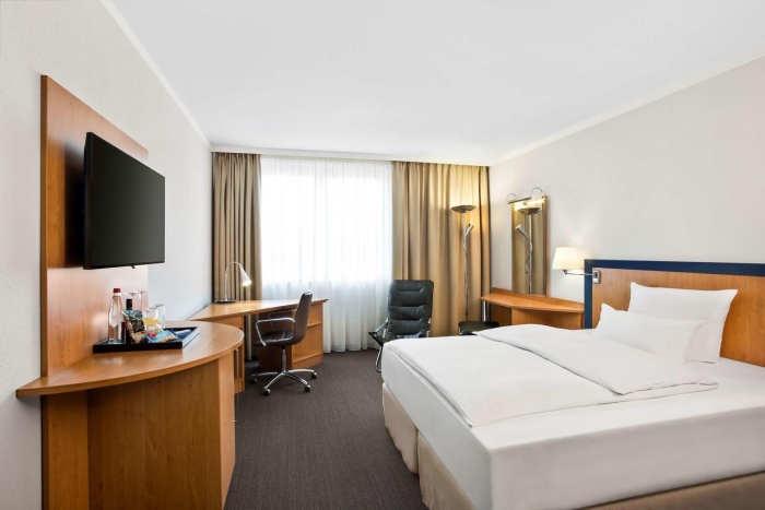 holiday inn frankfurt airport north fahrrad