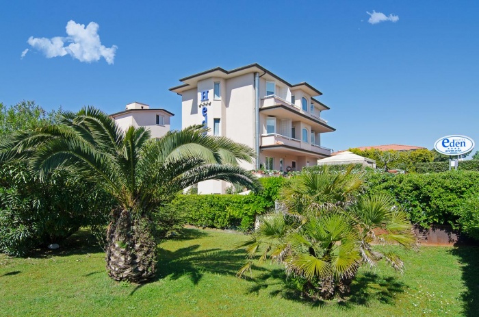  Our motorcyclist-friendly Hotel Eden  