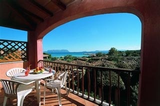  Our motorcyclist-friendly Hotel Resort & Spa Baia Caddinas  