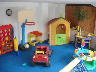  Our motorcyclist-friendly Hotel Antibes  