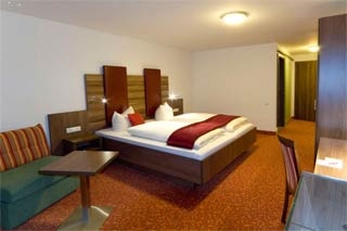  Our motorcyclist-friendly Hotel - Restaurant Sonneck  