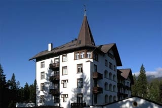  Our motorcyclist-friendly Sunstar Alpine Hotel Flims  