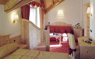  Our motorcyclist-friendly Albergo Dimaro Wellness Hotel  