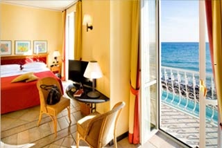  Our motorcyclist-friendly Hotel Savoia  