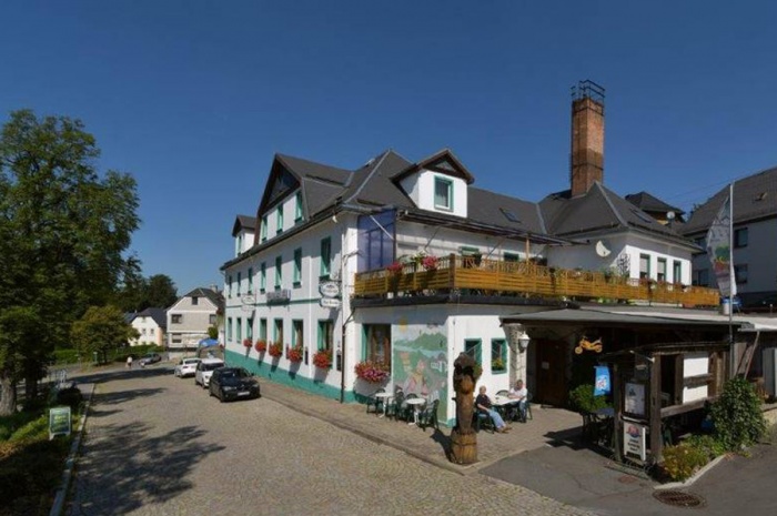 Motorradfahrerfreundliches Motorrad- Wellness- Hotel Zur Krone in Ebersdorf