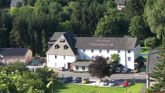 Motorvriendelijke  Moselromantik-Hotel Dampfmühle in Enkirch / Mosel